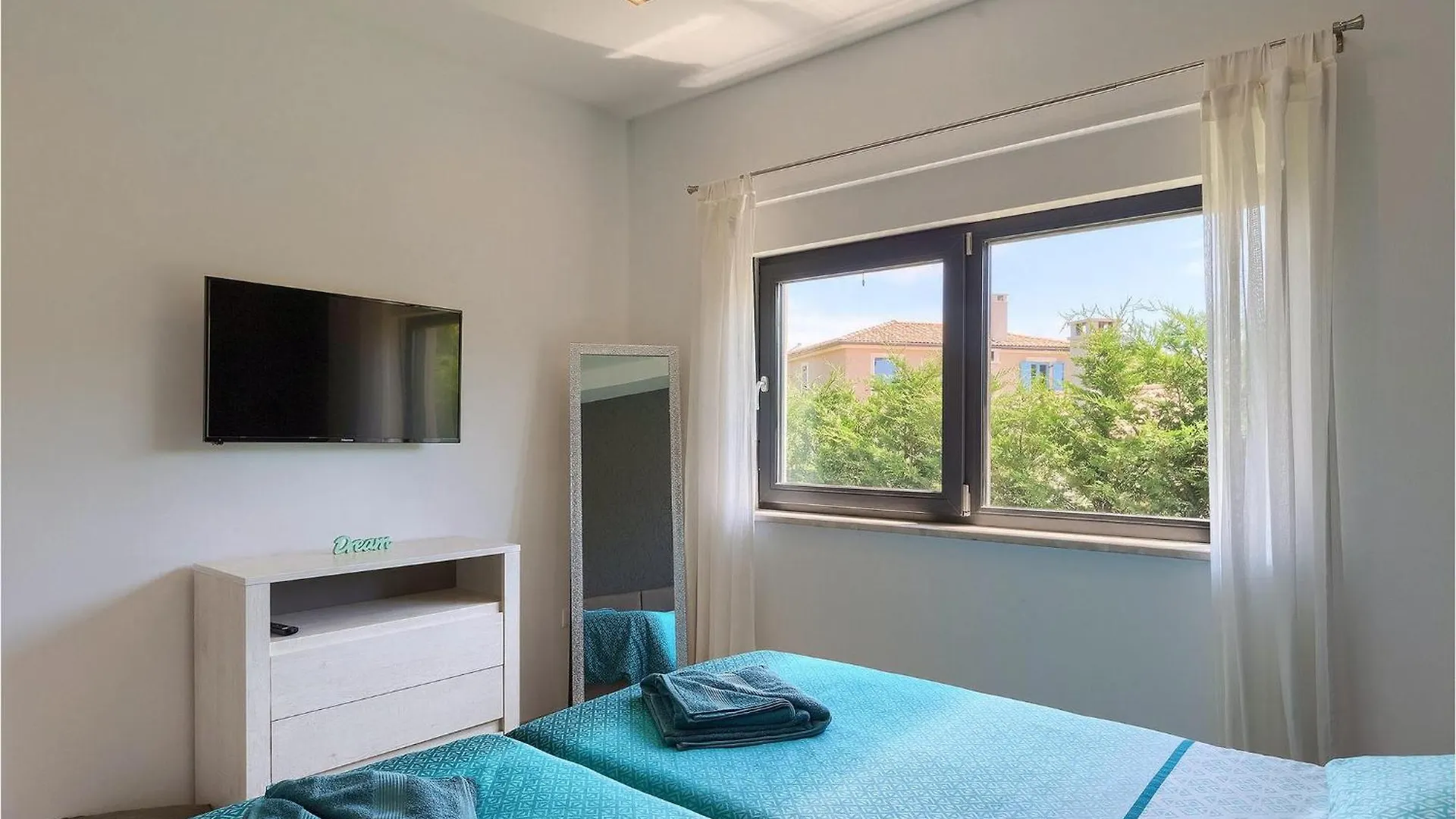 Villa Valin Pula 0*,  Croatia